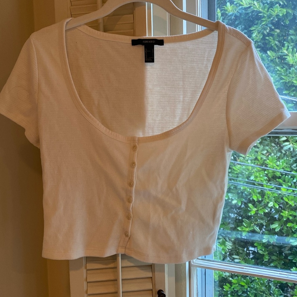 Forever 21 white tee.